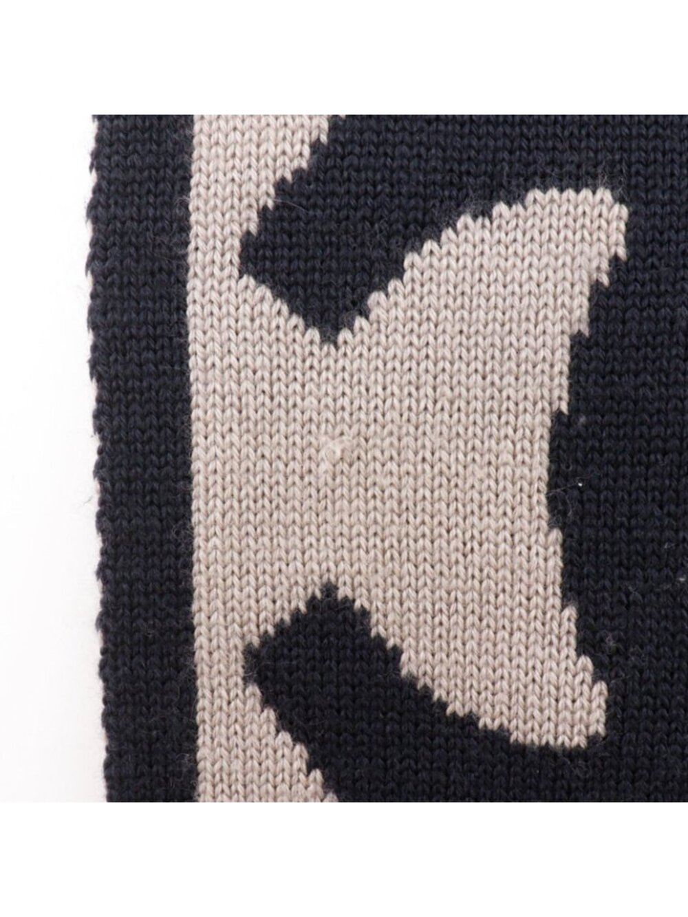 Chanel CC Logo Wool Silk Black Gray Scarf - Picture 7 of 8